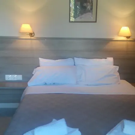 Alexandros Aparthotel 3*