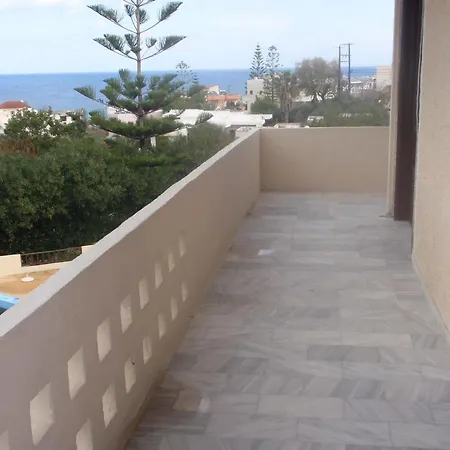 Aparthotel Alexandros 3*